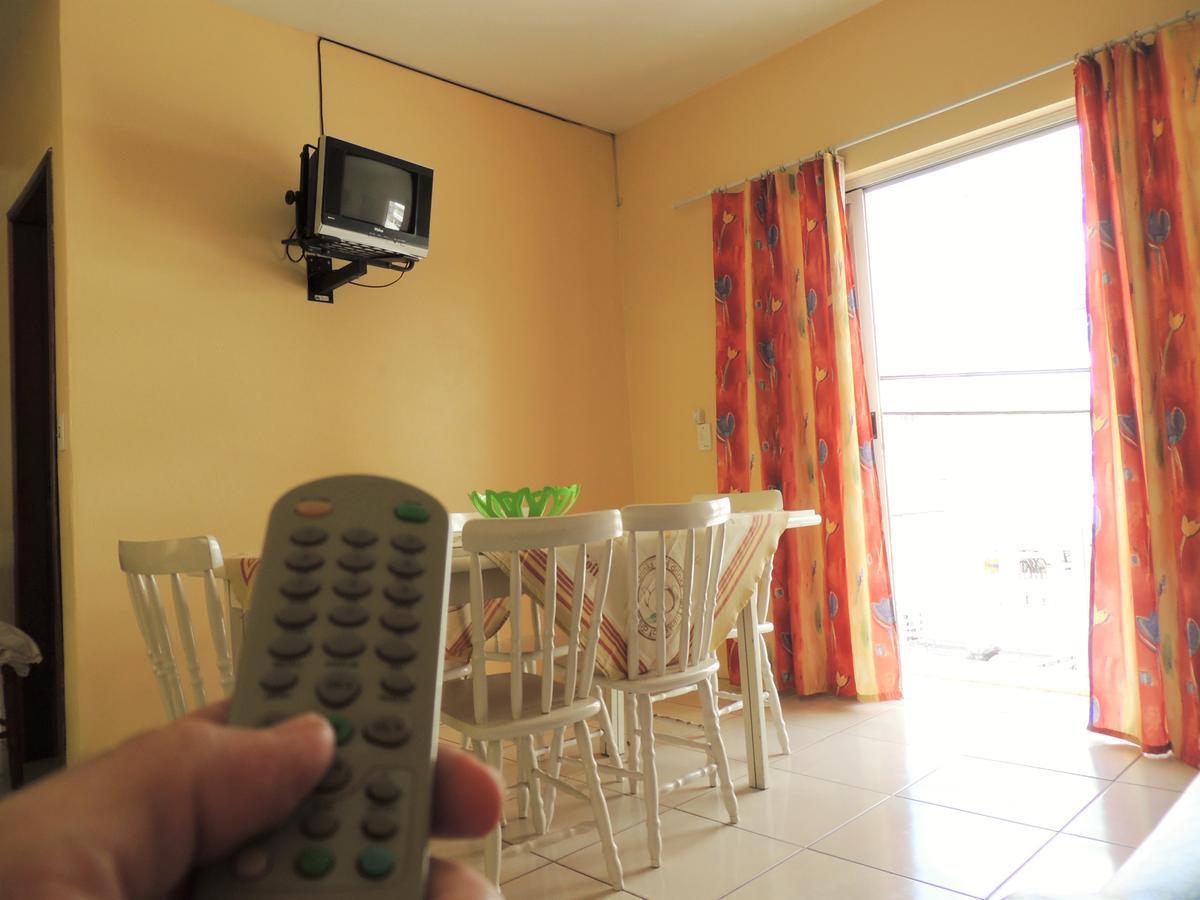 Residencial Kelly Cristina Apartment Bombinhas Bagian luar foto