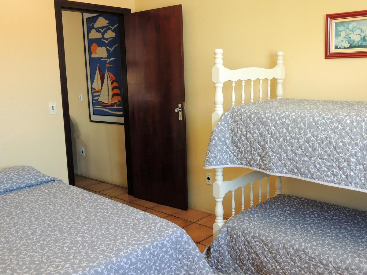 Residencial Kelly Cristina Apartment Bombinhas Bagian luar foto