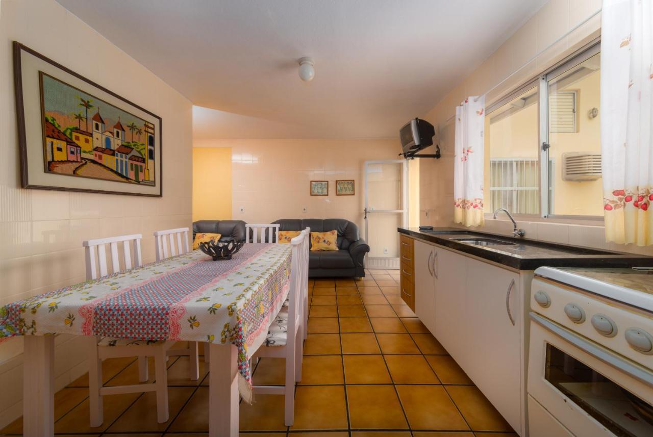 Residencial Kelly Cristina Apartment Bombinhas Bagian luar foto